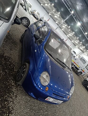 баллон на матиз: Автомобиль Daewoo Matiz синего цвета, компактный хэтчбек. Дизайн
