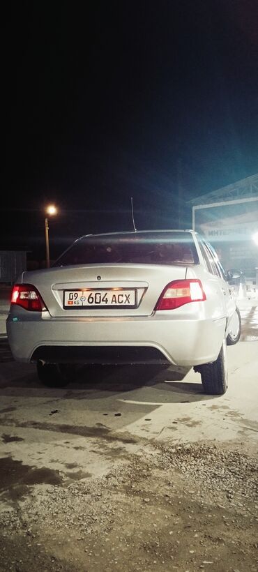 купить авто с кореи бу: Daewoo : 2011 г., 1.6 л, Механика, Бензин, Седан