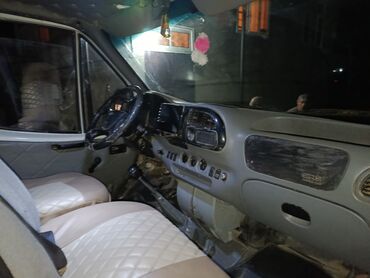 LDV: Məhsul: Ağ rəngli miniven/mikroavtobus (sürgülü yan qapılı) Təsvir: - — 1