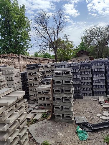 Тротуарные бордюры: Бордюр, латок, люк. Бордюрдун баардык түрү Узуну 50см, 1м Бийиктиги — 9