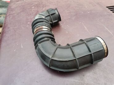 Auto delovi: Usisno crevo vazduha Lada 21214i Niva. Polovno. Očuvano. Skinuta sa — 9