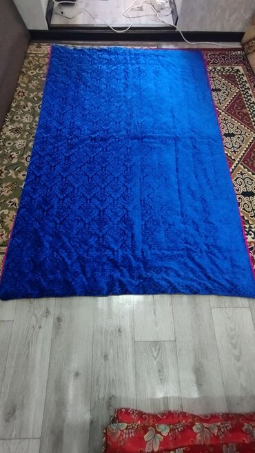 тяжелое одеяло: В город Карабалта продается журкан/ одеяла 1.5 метр цена 1500 сом