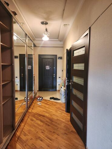 Uzunmüddətli kirayə mənzillər: Neftçilər metrosundan çox yaxın piyada məsafədə,Star İdman — 12