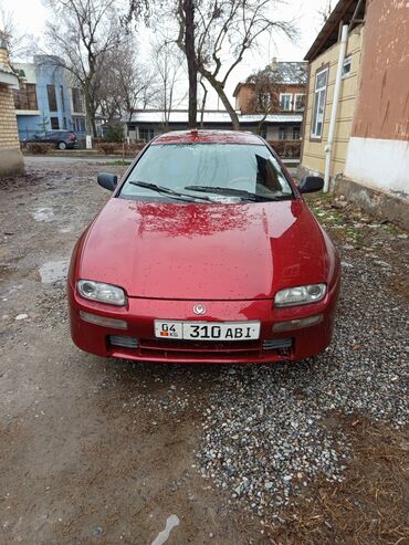 Mazda: Mazda 323: 1995 г., 1.6 л, Механика, Бензин, Хетчбек