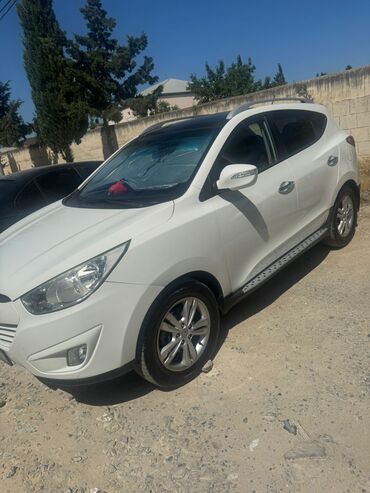 Hyundai: Hyundai ix35: 2 l | 2011 il Krossover