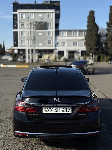 Honda: Honda Accord: 2 l | 2017 il Sedan — 5