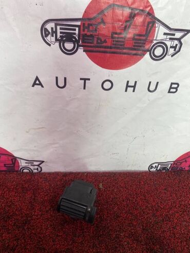 спойлер ауди а4: Дефлектор воздуховода Audi