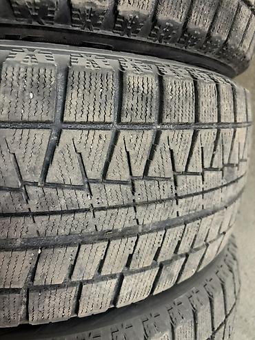 Шины: Шины 235 / 50 / R 18, Зима, Б/у, Комплект, Легковые, Япония, Bridgestone — 3