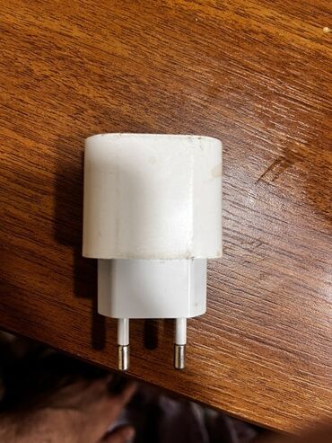 type c hdmi: Беспроводное зарядное устройство Apple, Б/у