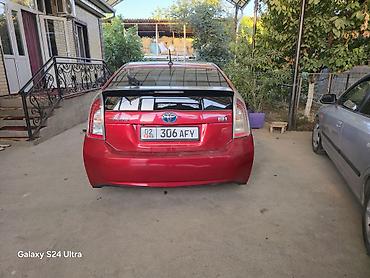 lifan breez: Toyota Prius: 2014 г., 1.8 л, Автомат, Гибрид, Хэтчбэк — 4