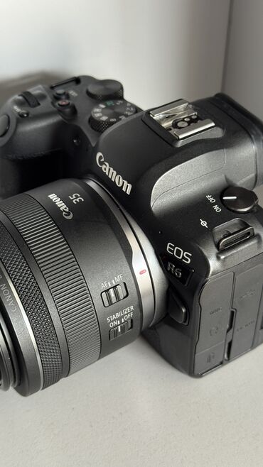 объектив для никон: Canon eos r6 с коробкой +оригинал батарейка + Зарядка Canon RF 35mm