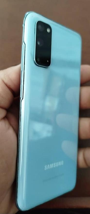 Samsung Galaxy S20, Б/у, 128 ГБ, цвет - Голубой, 1 SIM