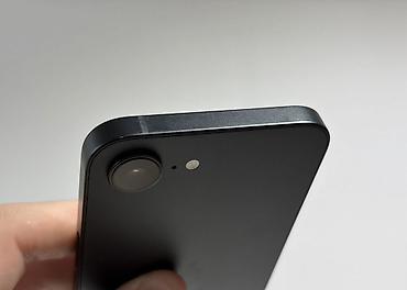 ipad mini: Apple iPhone 16е (черный) Компактный смартфон с плоскими гранями и — 3