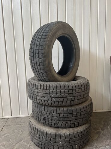 Шины: Шины 195 / 65 / R 15, Зима, Б/у, Комплект, Легковые, Китай, Maxxis