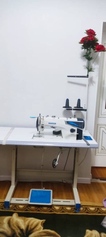 промышленная швейная машинка: Швейная машина Ручной