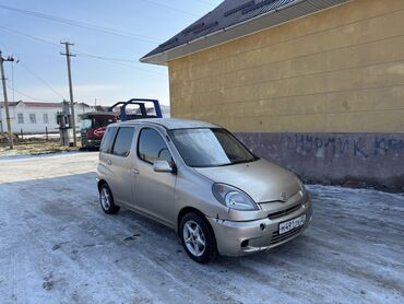 Манипуляторы: Toyota Funcargo: 2000 г., 1.3 л, Автомат, Бензин, Хэтчбэк