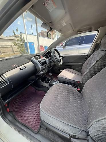fit 2012: Honda Fit: 2002 г., 1.3 л, Автомат, Бензин, Хэтчбэк — 3