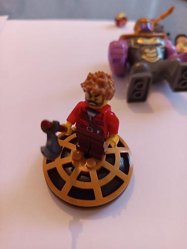 упаковочные коробки: LEGO: 13 фигурок с аксессуарами +1 большая фигурка 3 транспорта 3 — 8
