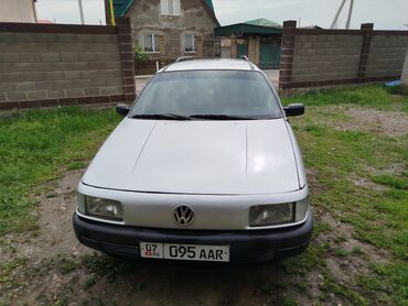 год 1989: Volkswagen Passat: 1989 г., 1.8 л, Механика, Бензин, Хэтчбэк