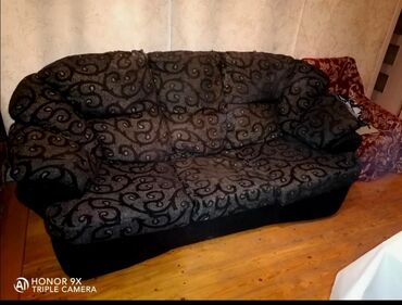 Divan və kreslo dəstləri: Klassik divan, Divan — 10