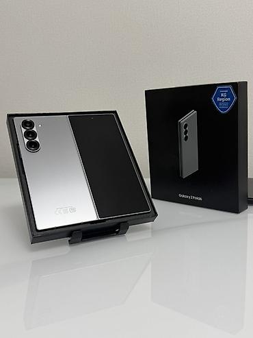 Samsung Galaxy Z Fold6, Б/у, 256 ГБ, цвет - Серебристый, 1 SIM