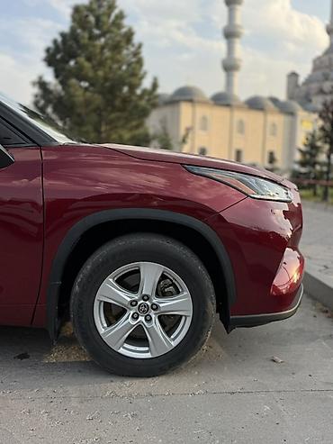 crv 2: Toyota Highlander: 2022 г., 2.5 л, Гибрид, Кроссовер — 5