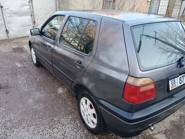 Volkswagen: Volkswagen Golf: 1992 г., 1.8 л, Механика, Бензин, Хетчбек