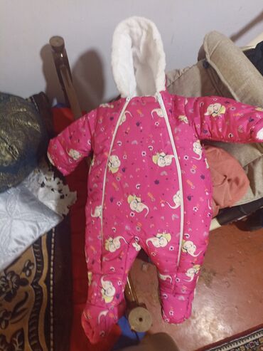 İnformatika: 6-7 aya qədər körpə üçün uşaq body kurtkasi satılır. Yepyenidir