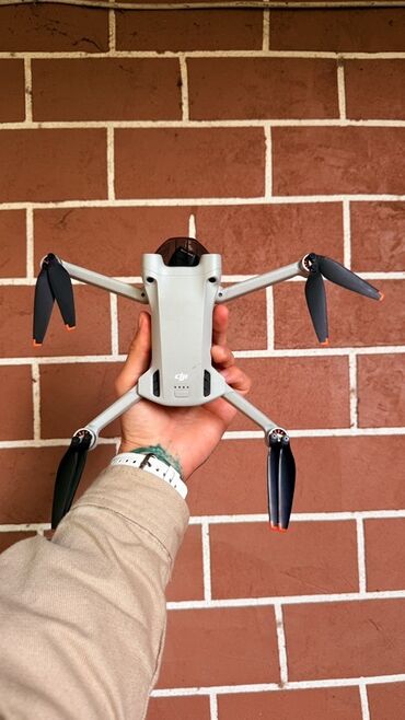 магнитафон мерседес: DJI Mini 3 Pro Fly More Combo с пультом DJI RC (со встроенным экраном)