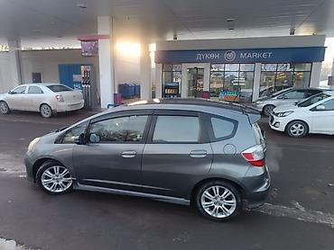 Honda: Honda Fit: 2011 г., 1.5 л, Автомат, Бензин, Хэтчбэк — 4