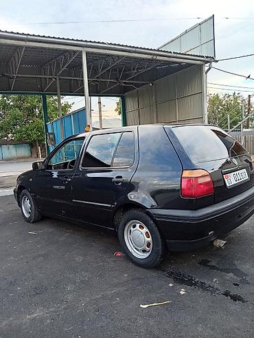 немка е303: Volkswagen Golf: 1993 г., 1.6 л, Механика, Бензин, Хэтчбэк — 8