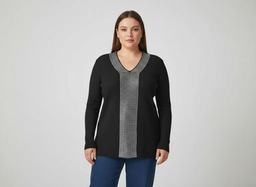 Jumpers: Women`s sweater, size 6XL