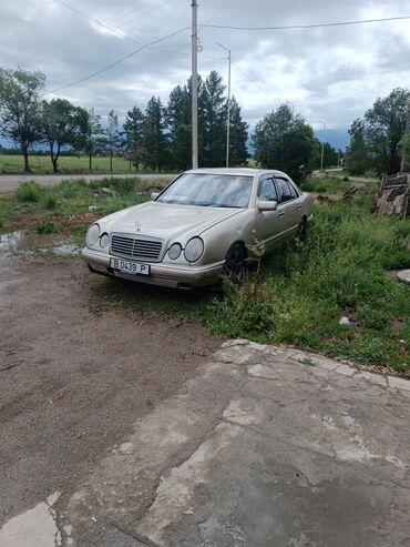 Mercedes-Benz: Mercedes-Benz C-Class: 1997 г., 2.3 л, Механика, Бензин, Седан