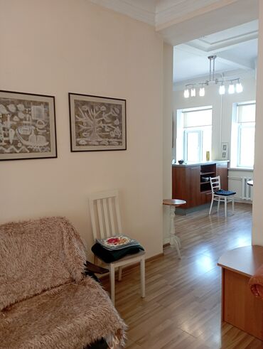 дешевые квартиры в оше: 2 комнаты, 62 м², Сталинка, 2 этаж, Косметический ремонт
