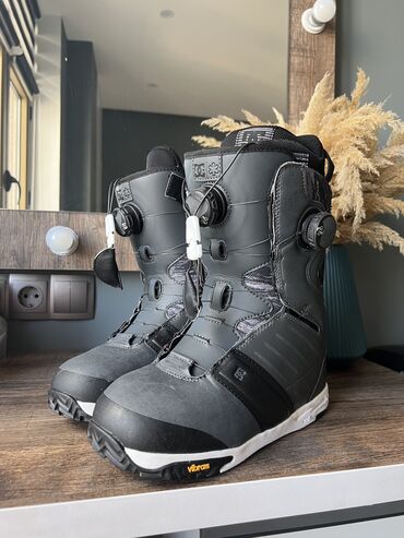 куплю сноуборд: Ботинки для сноуборда, с системой BOA самые удобные и прочные Размер