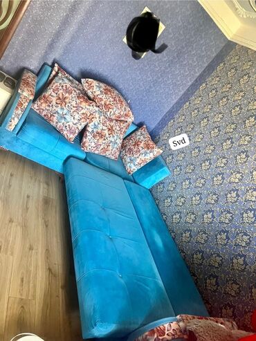Divanlar: Künc divan, İşlənmiş, Açılan, Bazalı, Vеlur parça, Çatdırılma yoxdur