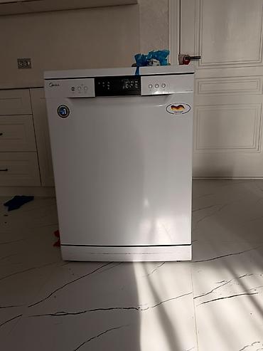 daf 75: Б/У Посудомоечная машина Midea, отдельностоящая, белого цвета. На 14 — 1