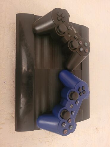 Playstation 3 hard disk 500 gb 40a yaxin oyun iki eded costik butun