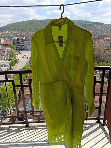 Haljine: River haljina/kimono u jarko‑neon zelenoj zutoj boji. - Model — 3