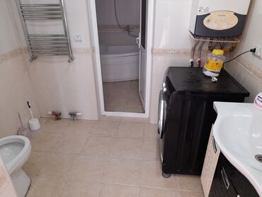 Günlük kirayə evlər: 250 kv. m, 5 otaqlı, İşıq, Su, Telefon -da lalafo.az — 13 Günlük kirayə evlər: 250 kv. m, 5 otaqlı, İşıq, Su, Telefon — 13