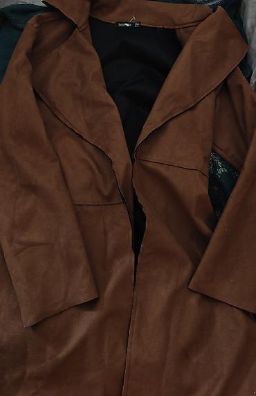 pull and bear srb: Boohoo velur trench. Vel 12, manji je. Pazuh 46-48 idealno. Vise je — 4