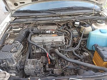Volkswagen: Volkswagen Passat Variant: 1993 г., 2 л, Механика, Универсал — 9