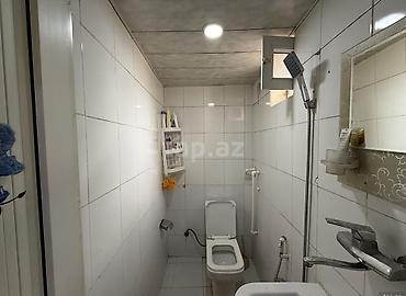 Həyət evi alıram: Satış üçün: həyət evi Plan: - 2 otaq: işıqlı qonaq otağı və yataq — 4