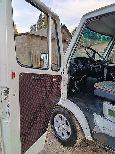 Продажа авто: Mercedes-Benz Спринтер: 1990 г., Механика, Дизель, Фургон — 4