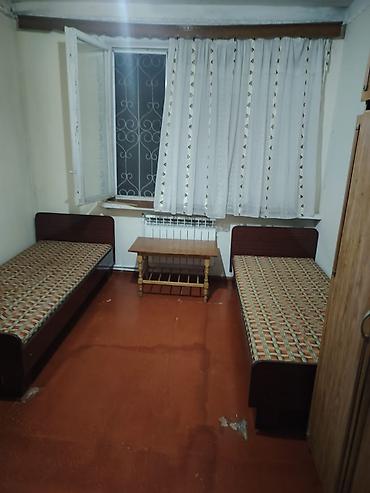 Mənzillər: 2 otaqlı mənzil – mebellə Plan: - Girişdən ayrı dəhliz - Geniş qonaq — 1