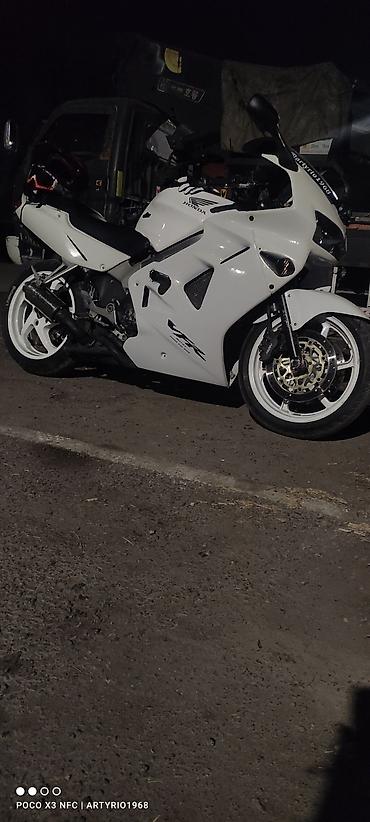 honda cb400 super four: Honda VFR800FI - Спорт-турист с легендарным V4 781 см³ и инжектором — 7