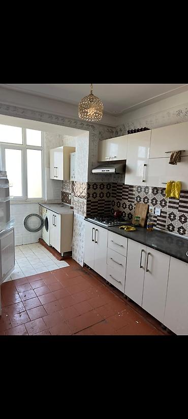ramanıda kirayə ev: 4 otaqlı mənzil – işıqlı, balkonlu - Plan: ayrı-ayrı iki otaq, geniş — 4