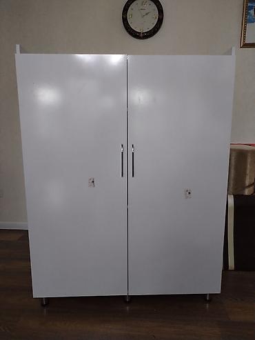 plastic qapi: Ağ rəngli iki qapılı şkaf - Material: laminat/MDF tipli taxta səth — 2
