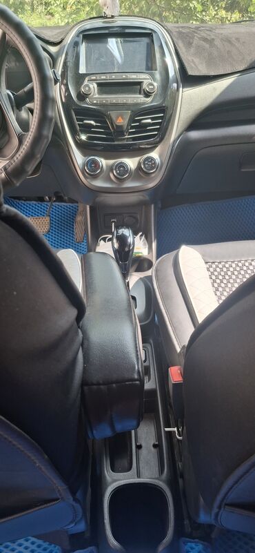 Chevrolet: Chevrolet Spark: 2018 г., 0.1 л, Вариатор, Бензин, Хэтчбэк — 10