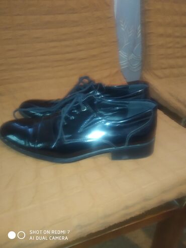 kişi otaq şap şapları: Klassik kişi dəri ayaqqabıları – IM.PERIA brendi - Model: bağcıqlı